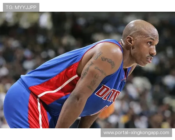 美因茨主帅菲舍尔迎来60岁生日,全队希望用胜利献礼 美因茨主帅菲舍尔迎来60岁生日,全队希望用胜利献礼